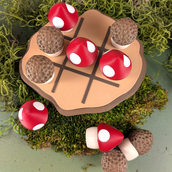 Close-up of the game board with mushrooms mid-play, highlighting the grid and detailed mushroom textures.